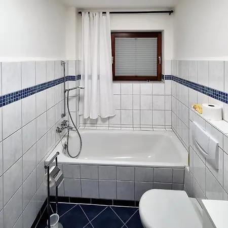 Apartment 3 Bedroom In Walkenried -